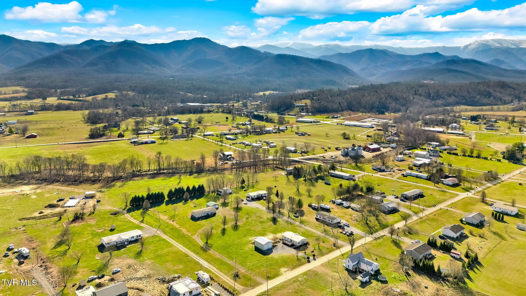 228 Bill Mauk Road Chuckey, TN 37641 - Photo 41 of 49 41-web-or-mls-DJI_20250102113545_0193_D-