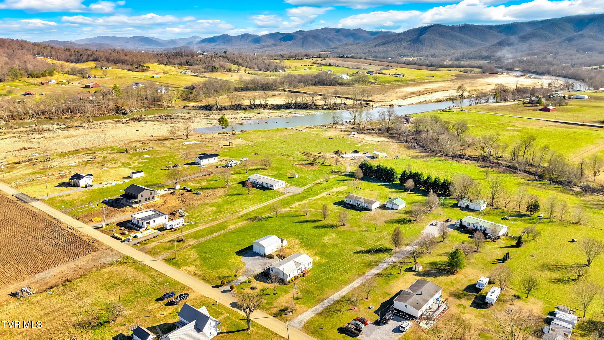 228 Bill Mauk Road Chuckey, TN 37641 - Photo 43 of 49 43-web-or-mls-DJI_20250102113516_0187_D-