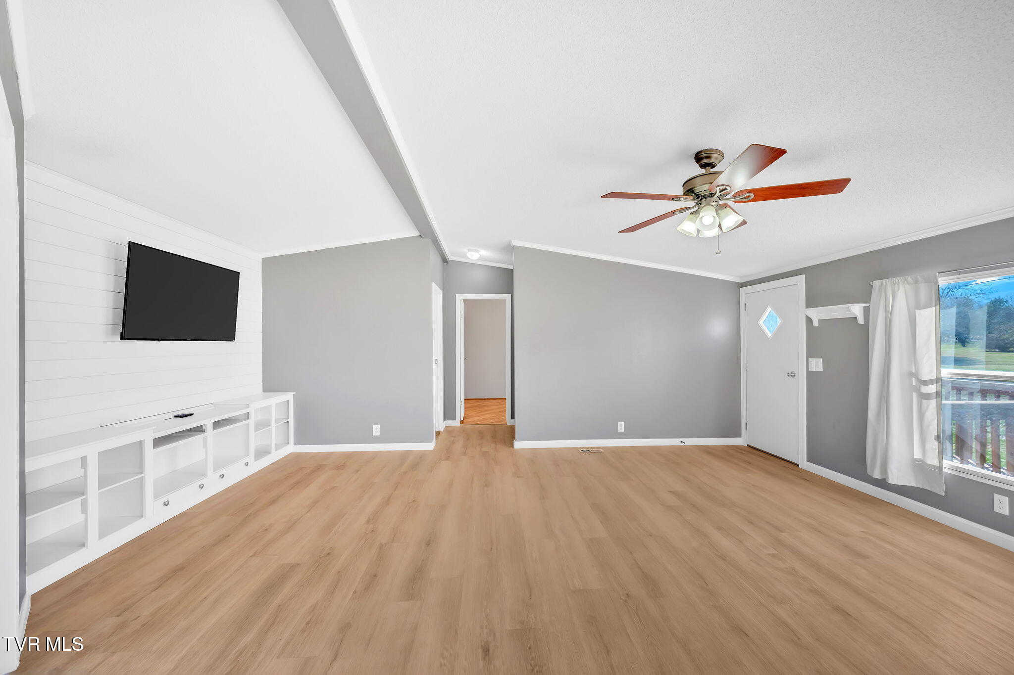 228 Bill Mauk Road Chuckey, TN 37641 - Photo 5 of 49 5-web-or-mls-DSC06095-Edit