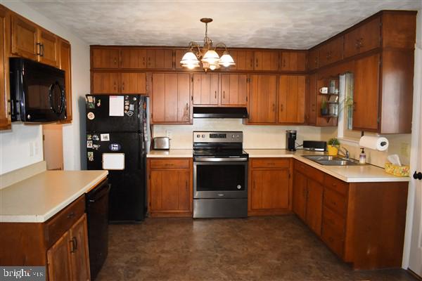 632 Newcomer Road Mount Joy, PA 17552 - Photo 12 of 33 Gallery Image 12