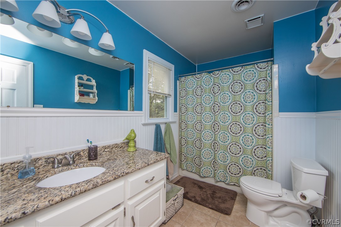 4007 Walters Drive Chester, VA 23831 - Photo 18 of 36 MASTER BATH