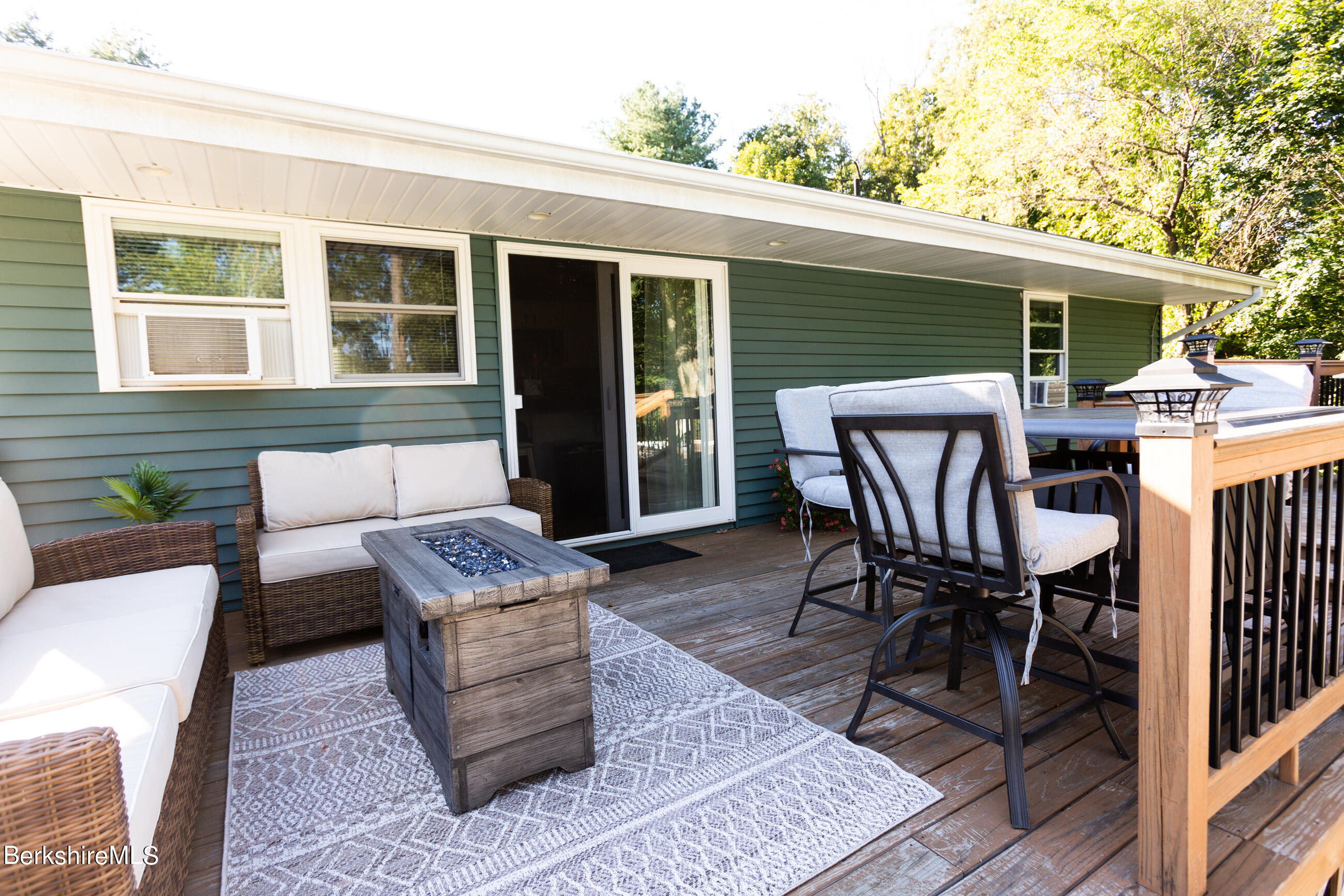 240 Partridge Road Pittsfield, MA 01201 - Photo 24 of 31 image-36