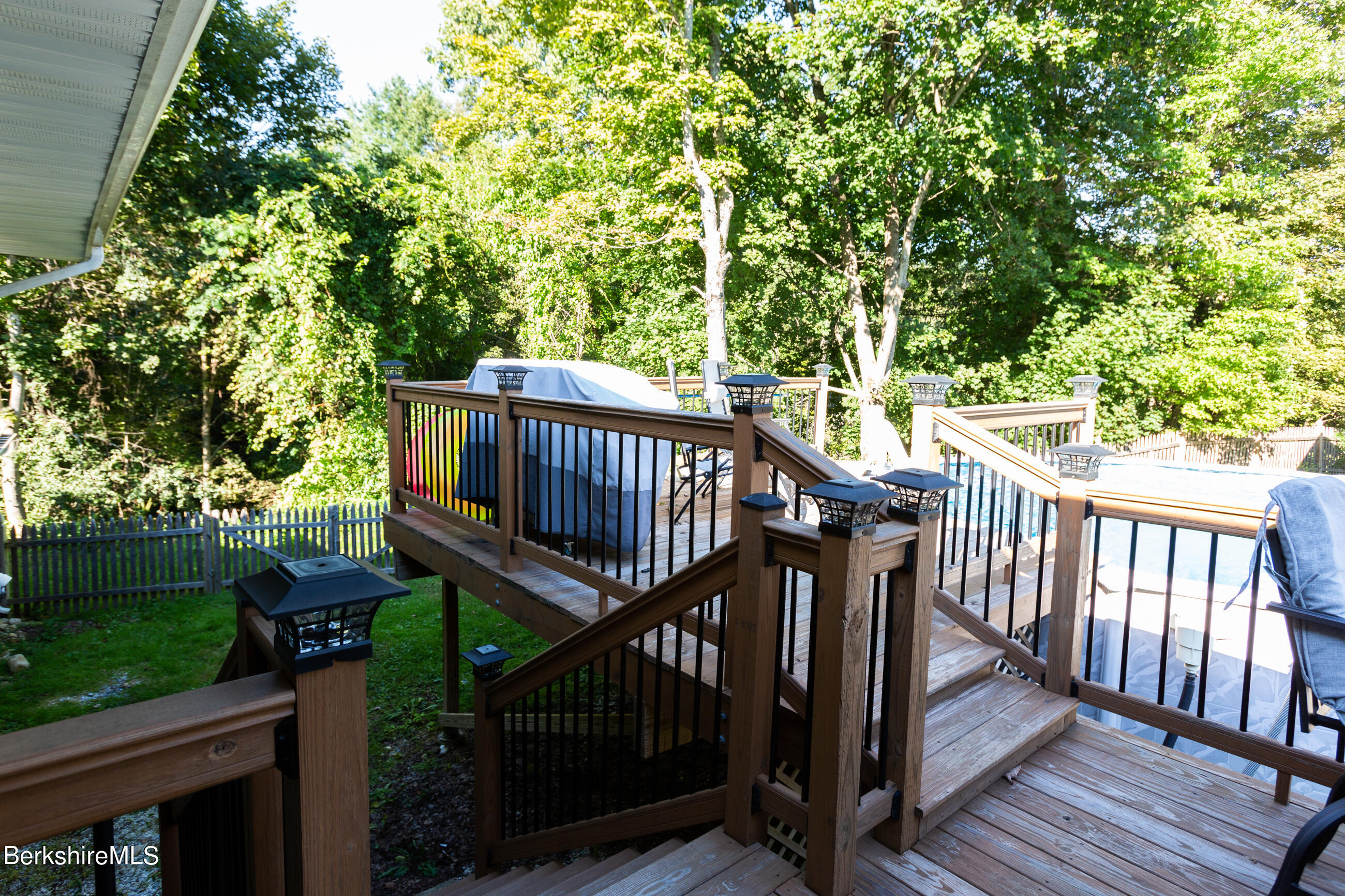 240 Partridge Road Pittsfield, MA 01201 - Photo 25 of 31 image-41