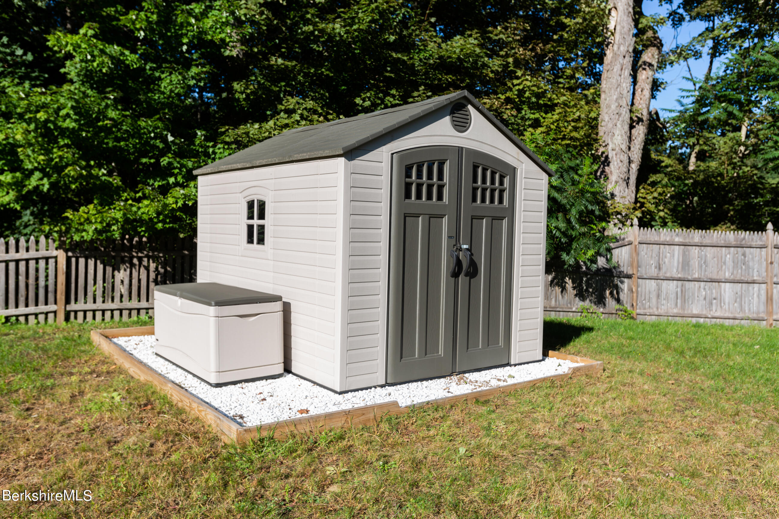 240 Partridge Road Pittsfield, MA 01201 - Photo 26 of 31 image-38