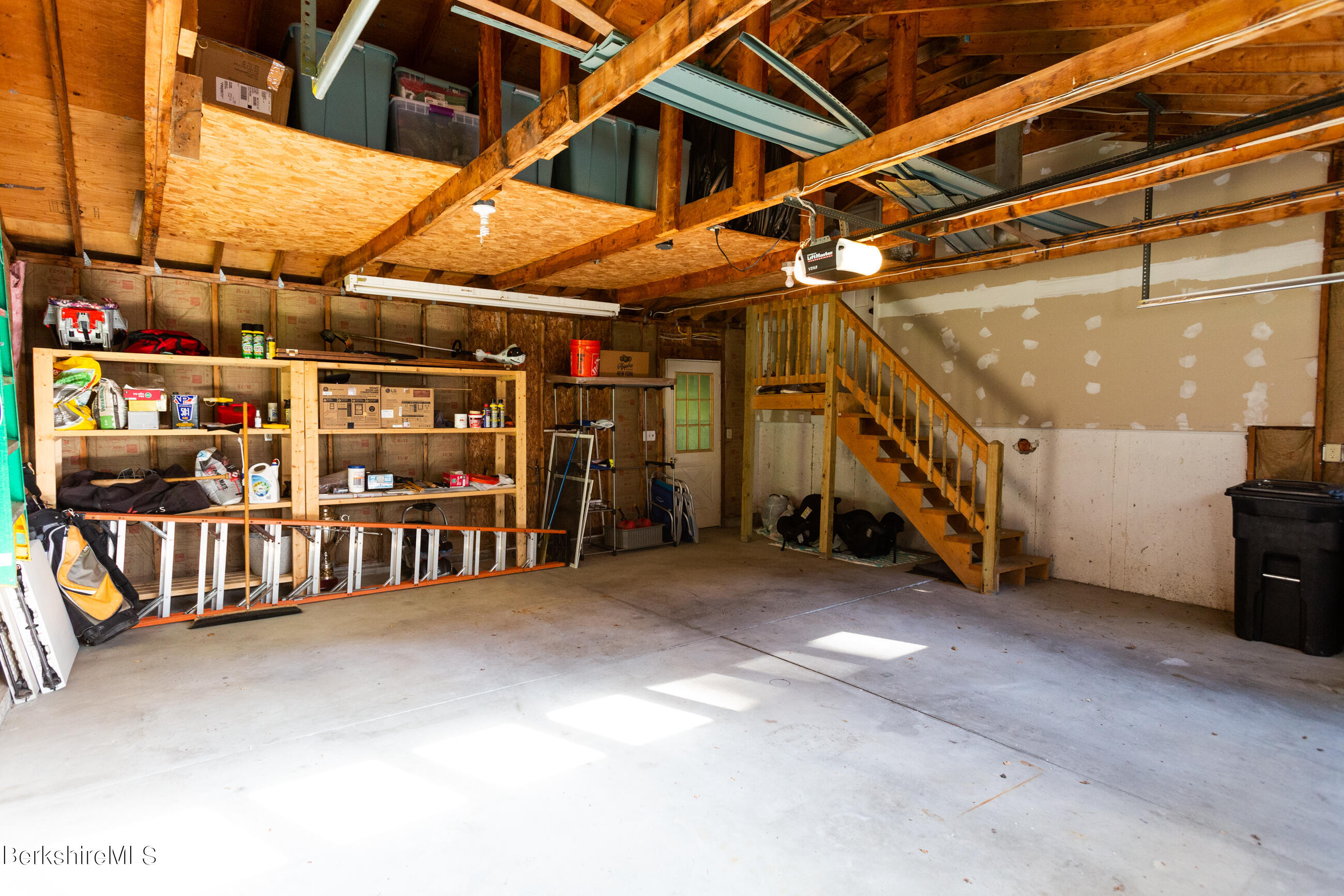 240 Partridge Road Pittsfield, MA 01201 - Photo 29 of 31 image-43
