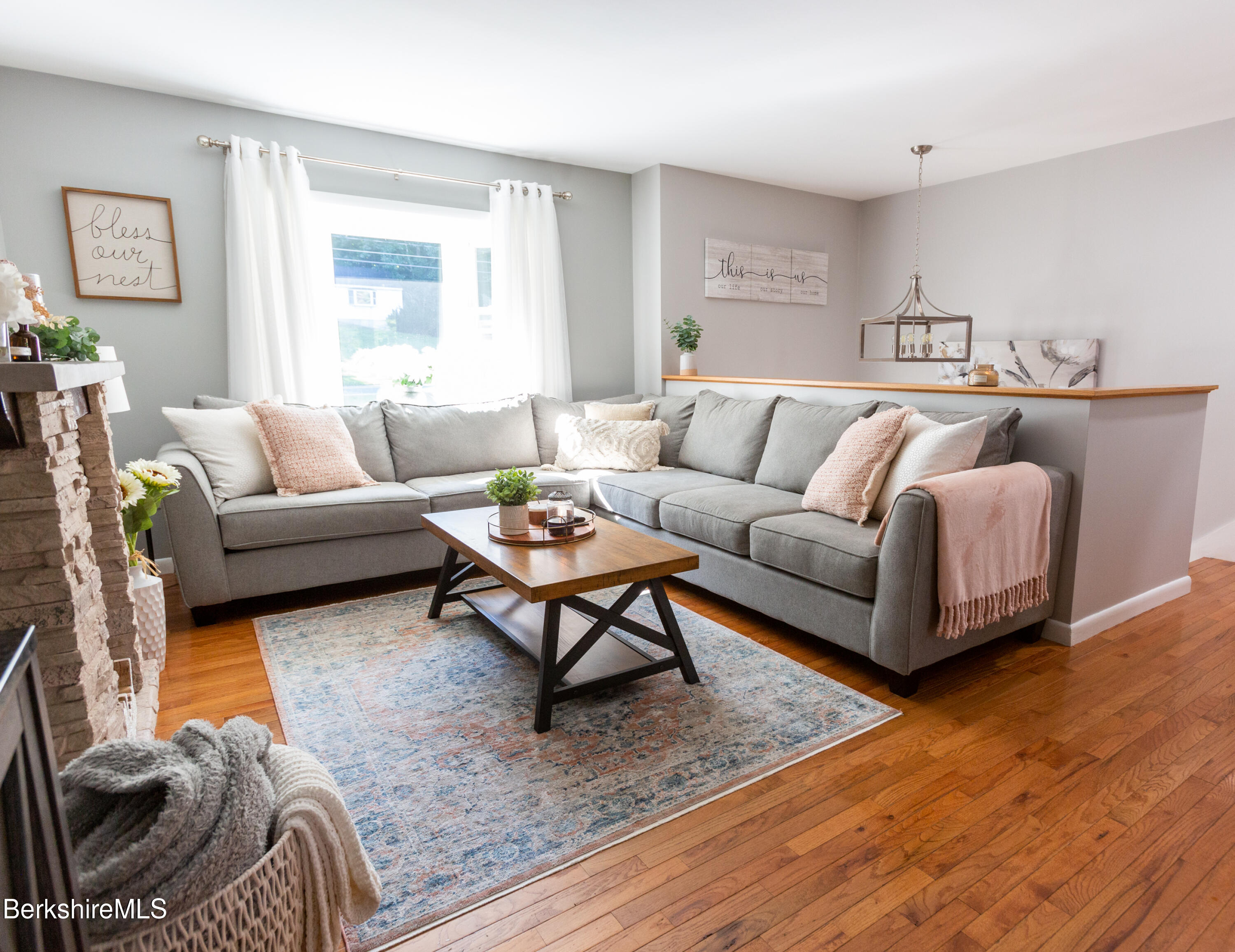 240 Partridge Road Pittsfield, MA 01201 - Photo 5 of 31 image-15