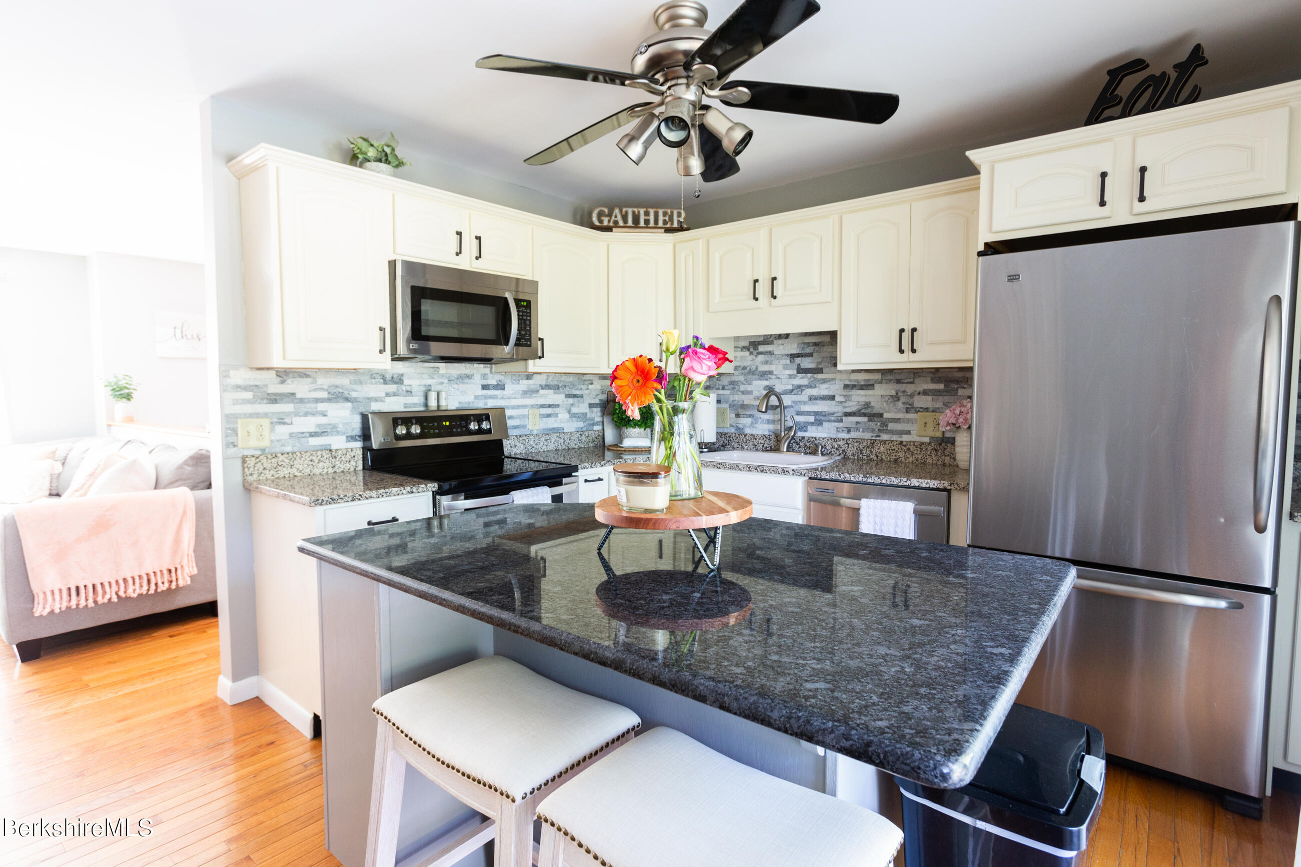 240 Partridge Road Pittsfield, MA 01201 - Photo 8 of 31 image-20