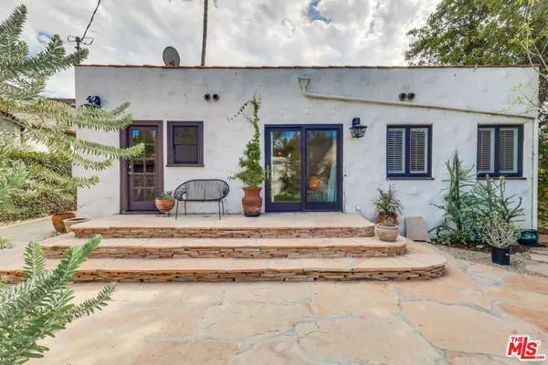 a view of outdoor space yard and patio
