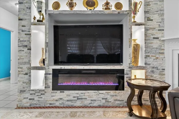 $900,000 | 14 Audubon Lane, Coventry, RI 02831