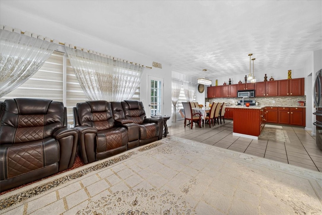 14 Audubon Lane Coventry, RI 02831 - Photo 13 of 41
