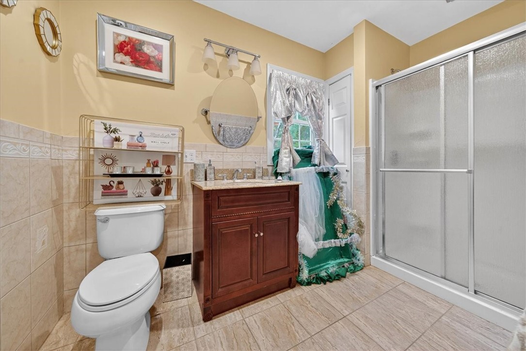 14 Audubon Lane Coventry, RI 02831 - Photo 19 of 41 master bath
