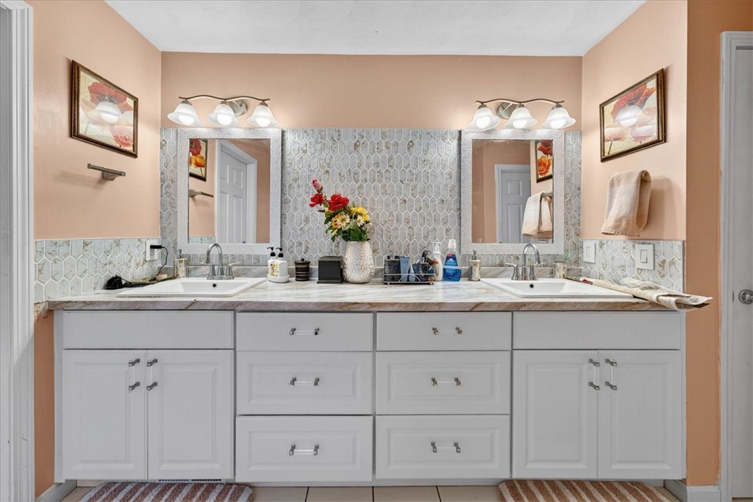 14 Audubon Lane Coventry, RI 02831 - Photo 27 of 41