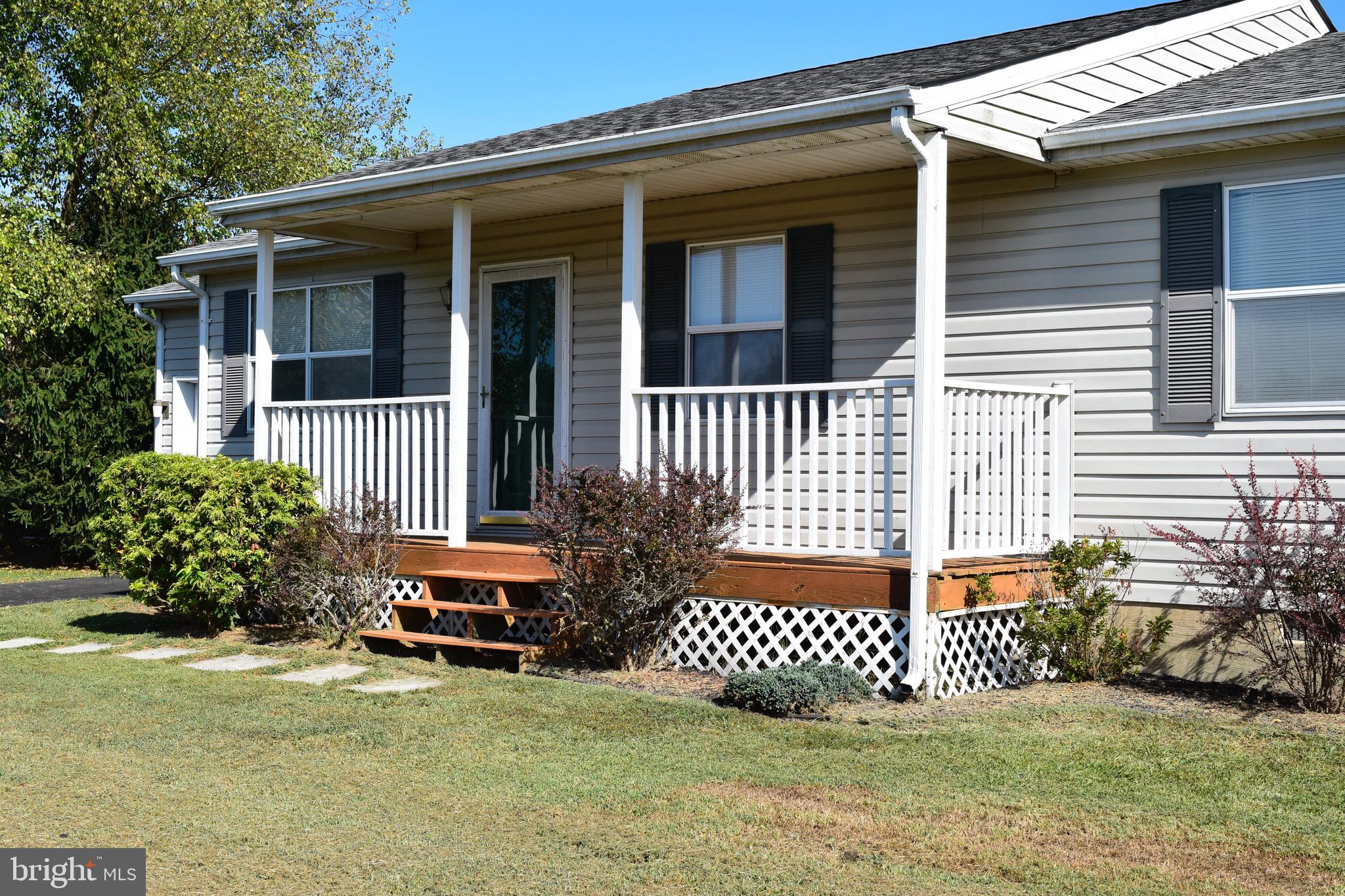 4310 Dolby Farm Road Hurlock, MD 21643 - Photo 3 of 23 Front porch