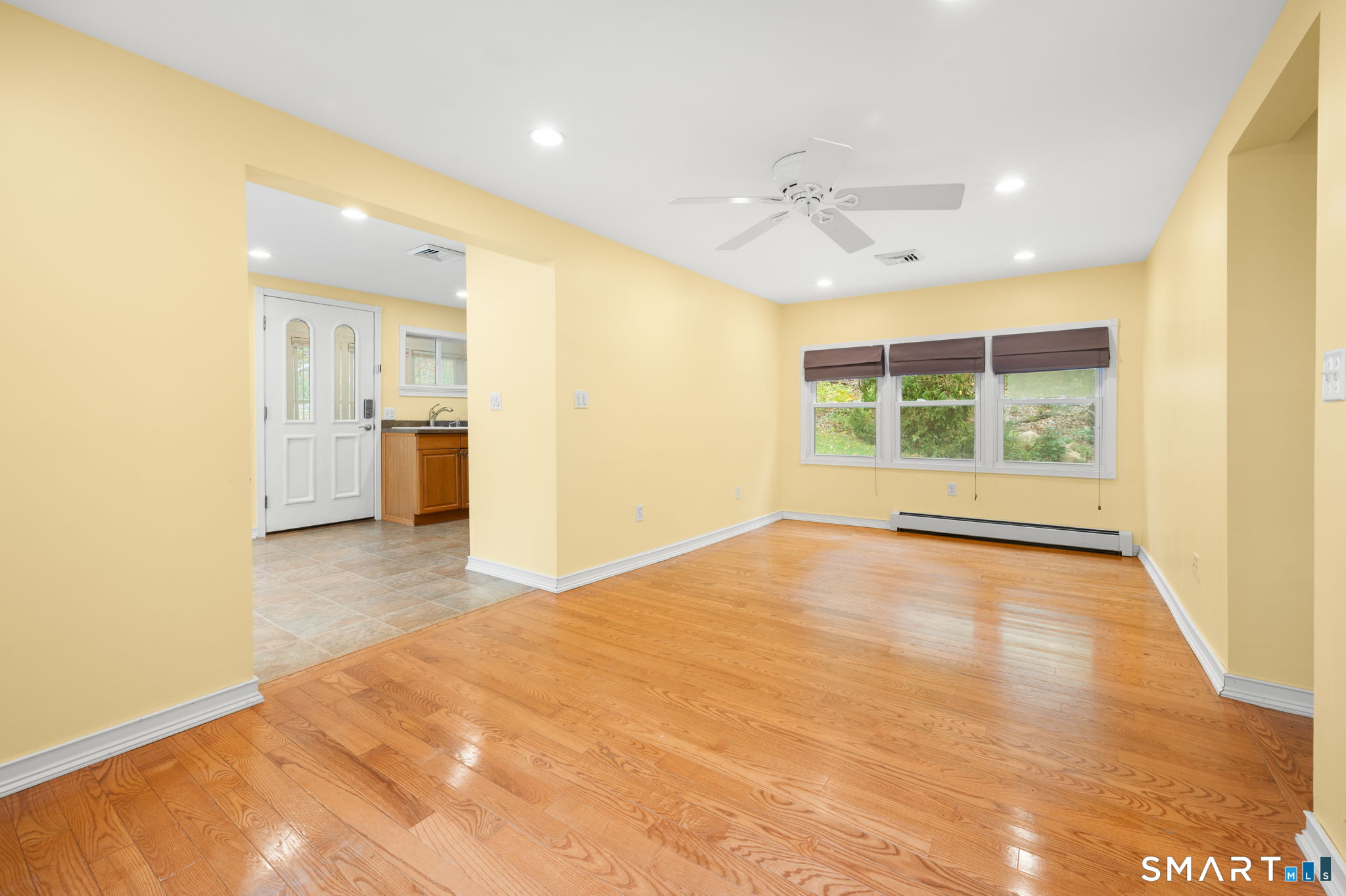 87 B Cottage Road Montville, CT 06370 - Photo 15 of 35