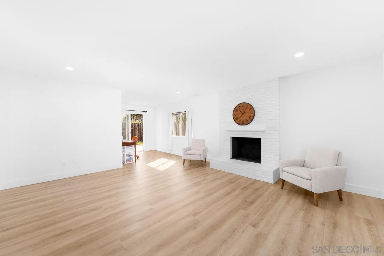 8695 Lepus Road San Diego, CA 92126 - Photo 12 of 24