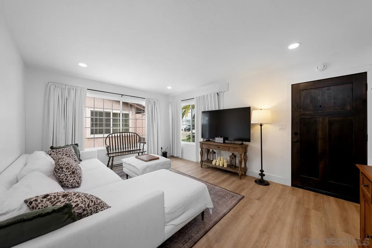 8695 Lepus Road San Diego, CA 92126 - Photo 7 of 24