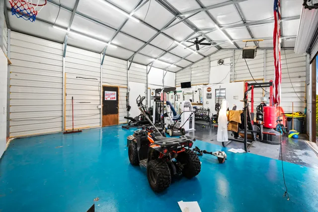 $599,000 | 5215 Watkins Ford Road, Southside, TN 37171