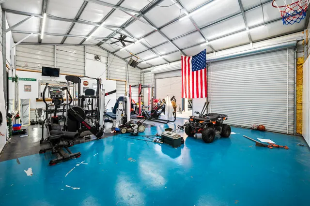 $599,000 | 5215 Watkins Ford Road, Southside, TN 37171