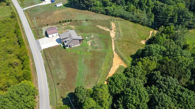 $599,000 | 5215 Watkins Ford Road, Southside, TN 37171