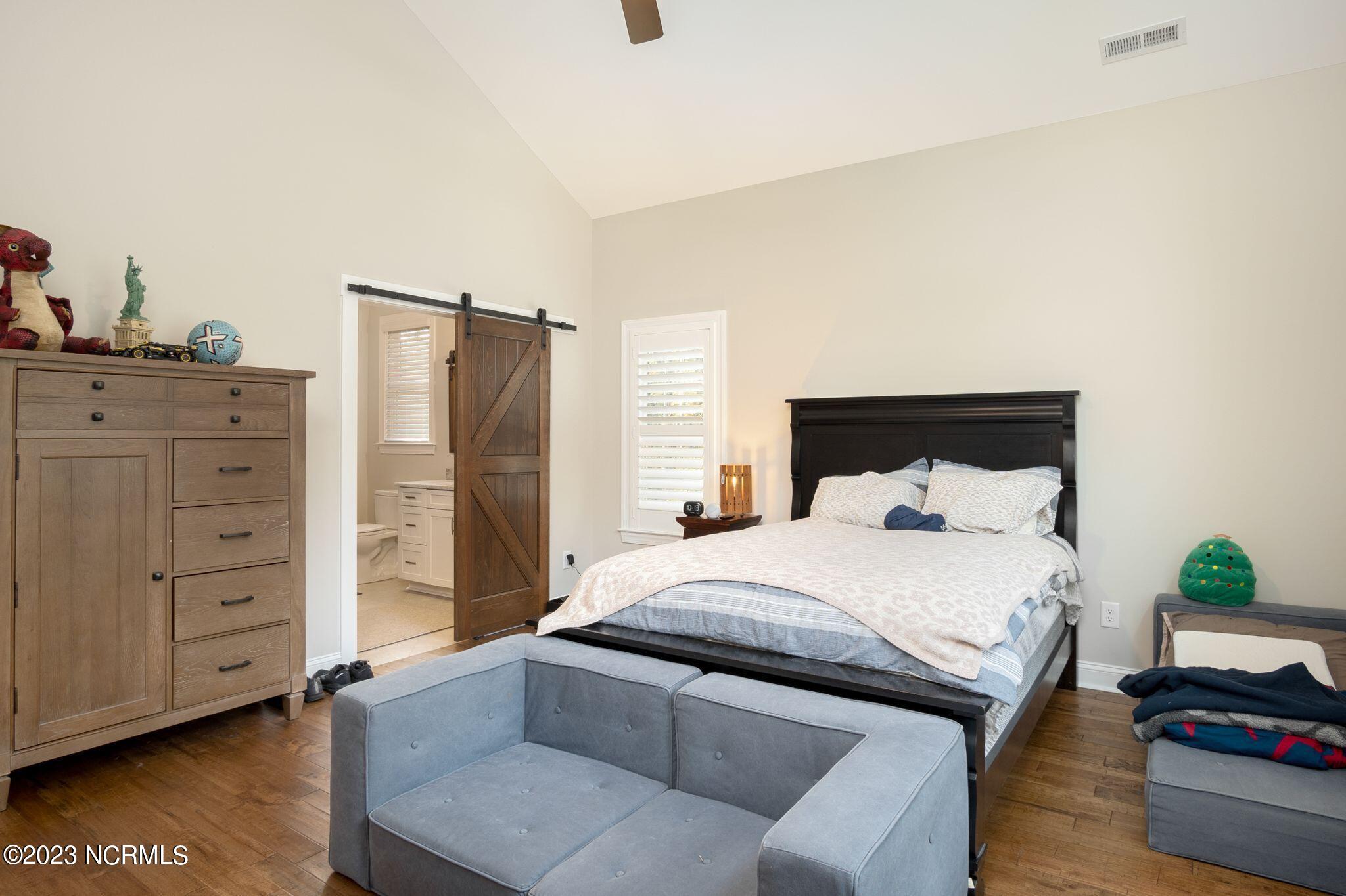 17 Gables Road New Bern, NC 28562 - Photo 53 of 129 Second Bedroom