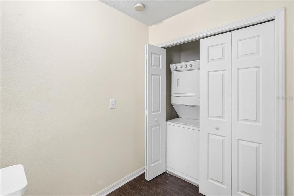 11008 Black Swan Court Seffner, FL 33584 - Photo 19 of 32