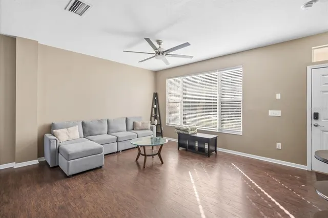 $224,900 | 11008 Black Swan Court, Seffner, FL 33584