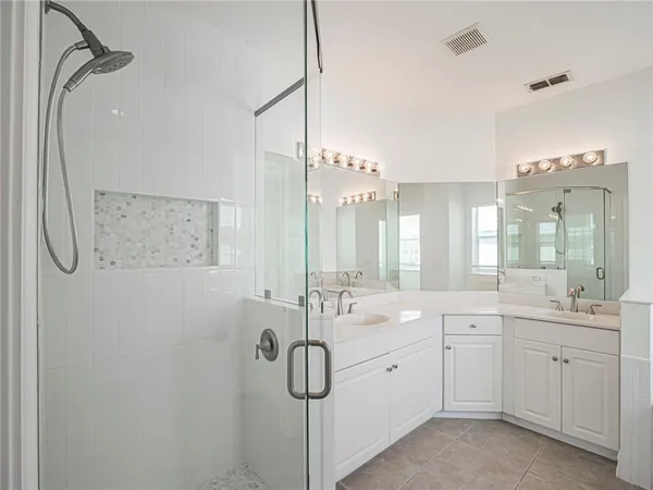 $2,550 | 1825 Bridgepointe Circle, Unit 16, Vero Beach, FL 32967