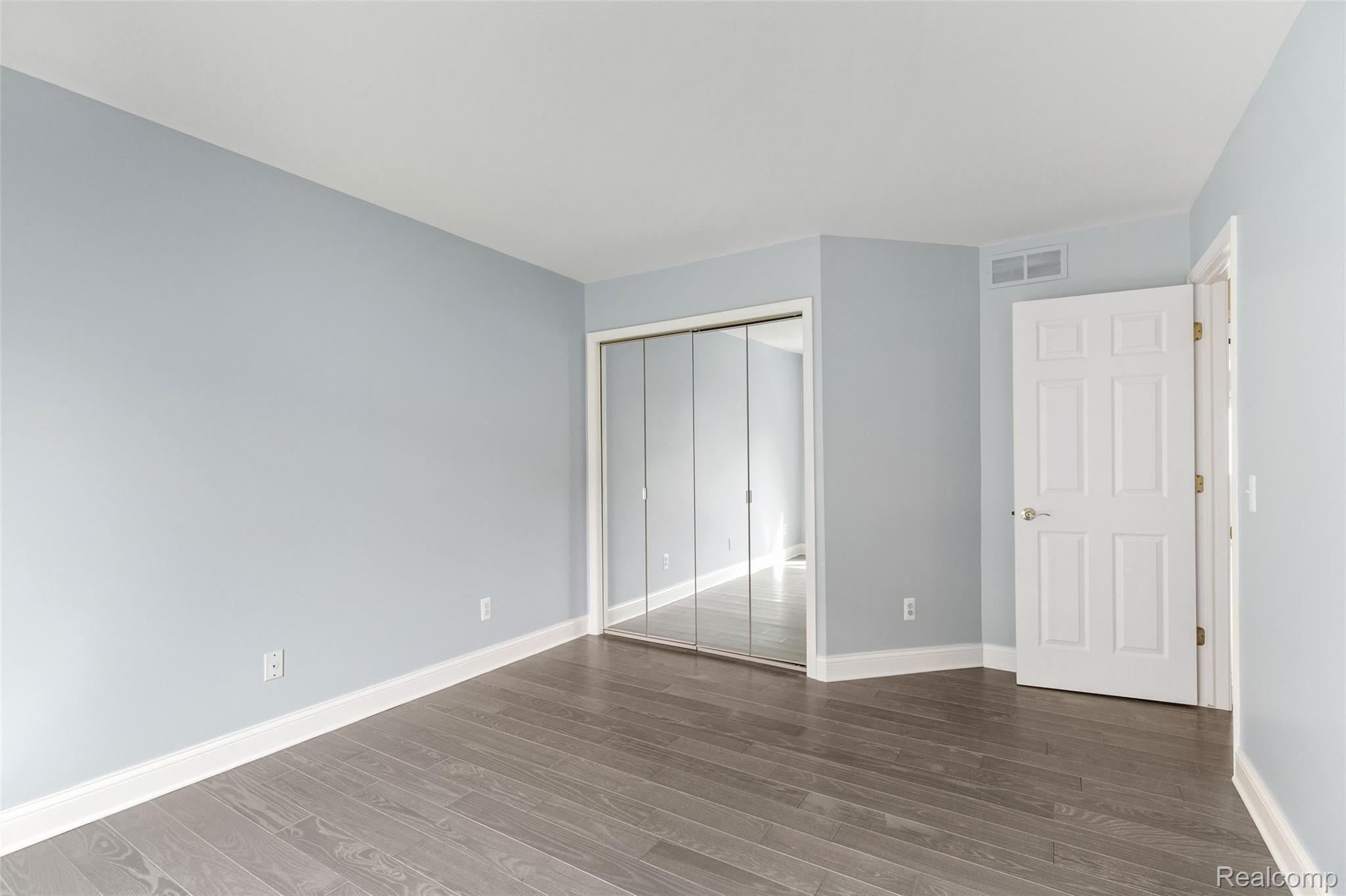 3327 Fairgrove Terrace Rochester, MI 48309 - Photo 29 of 55 592A6259.jpg