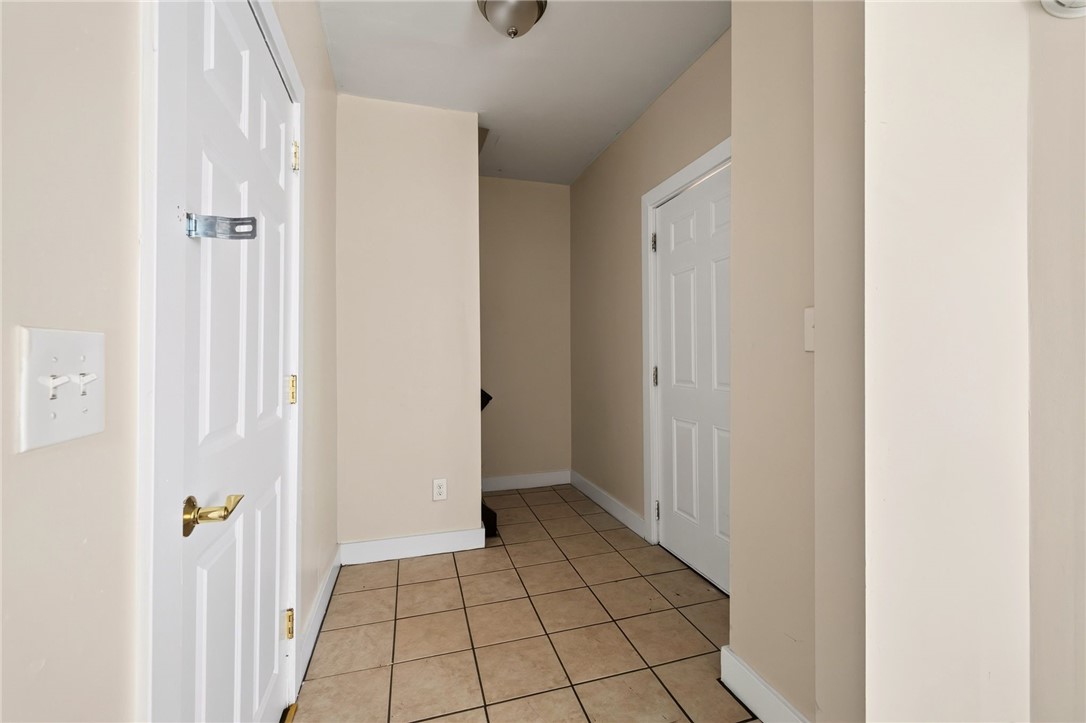 727 Dewey Avenue Rochester, NY 14613 - Photo 4 of 26 Gallery Image 4