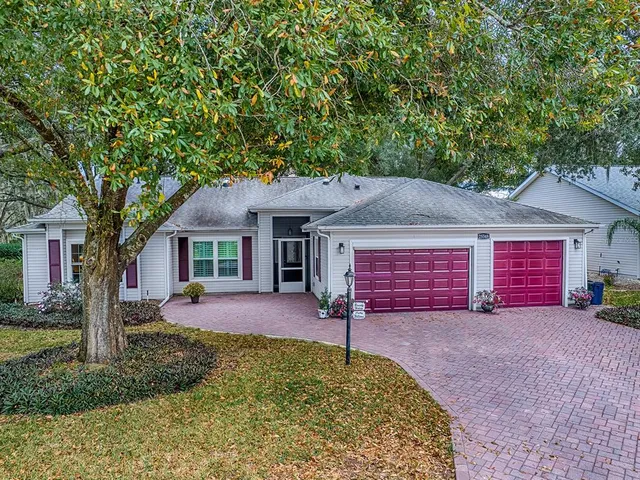 $295,000 | 25348 Crestwater Drive, Leesburg, FL 34748