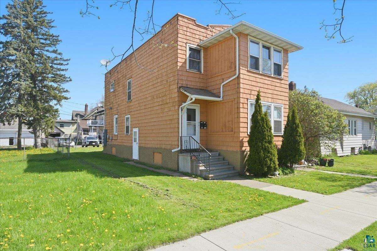 1205 Harrison Street Superior, WI 54880 - Photo 1 of 28