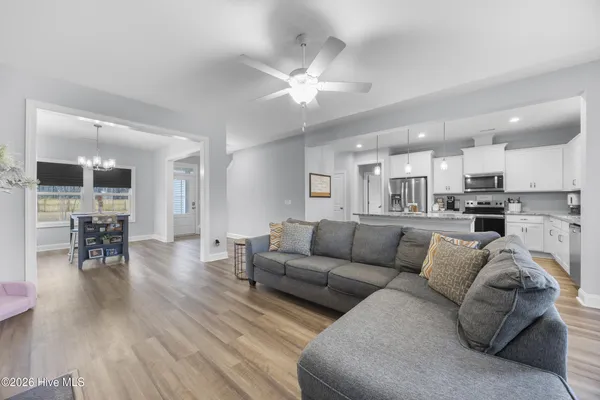 $521,999 | 59 West Barlow Avenue, Hampstead, NC 28443