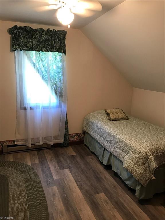7517 Everson Road Summerfield, NC 27358 - Photo 14 of 15 Upper level Bedroom New Laminate