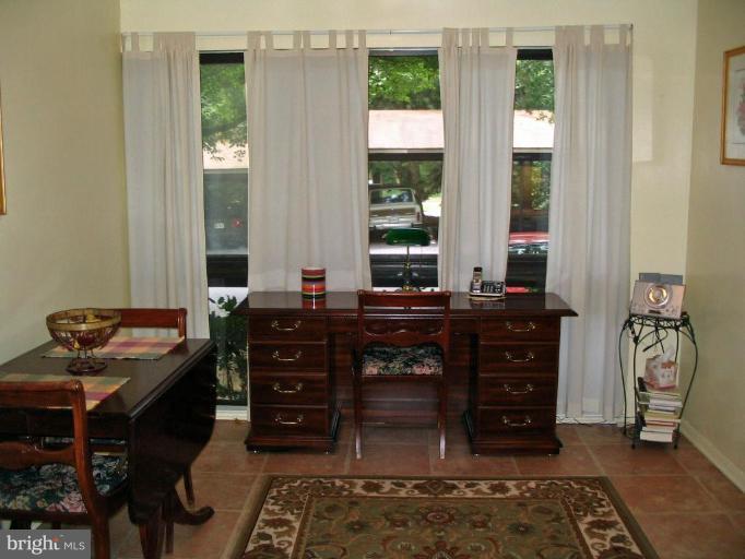 11636 Ivystone Court, Unit 2/002 Reston, VA 20191 - Photo 15 of 15 Kitchen/Dining Room