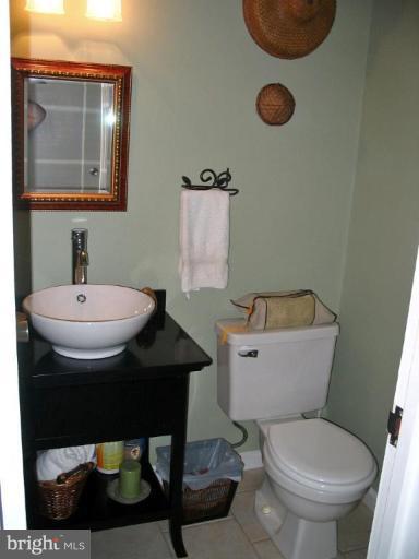 11636 Ivystone Court, Unit 2/002 Reston, VA 20191 - Photo 6 of 15 Half Bath 1