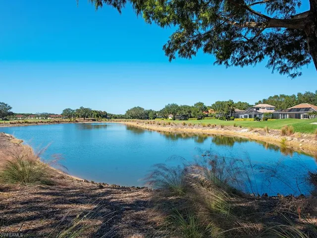 $915,000 | 840 Regency Reserve Court, Unit 4, Naples, FL 34119