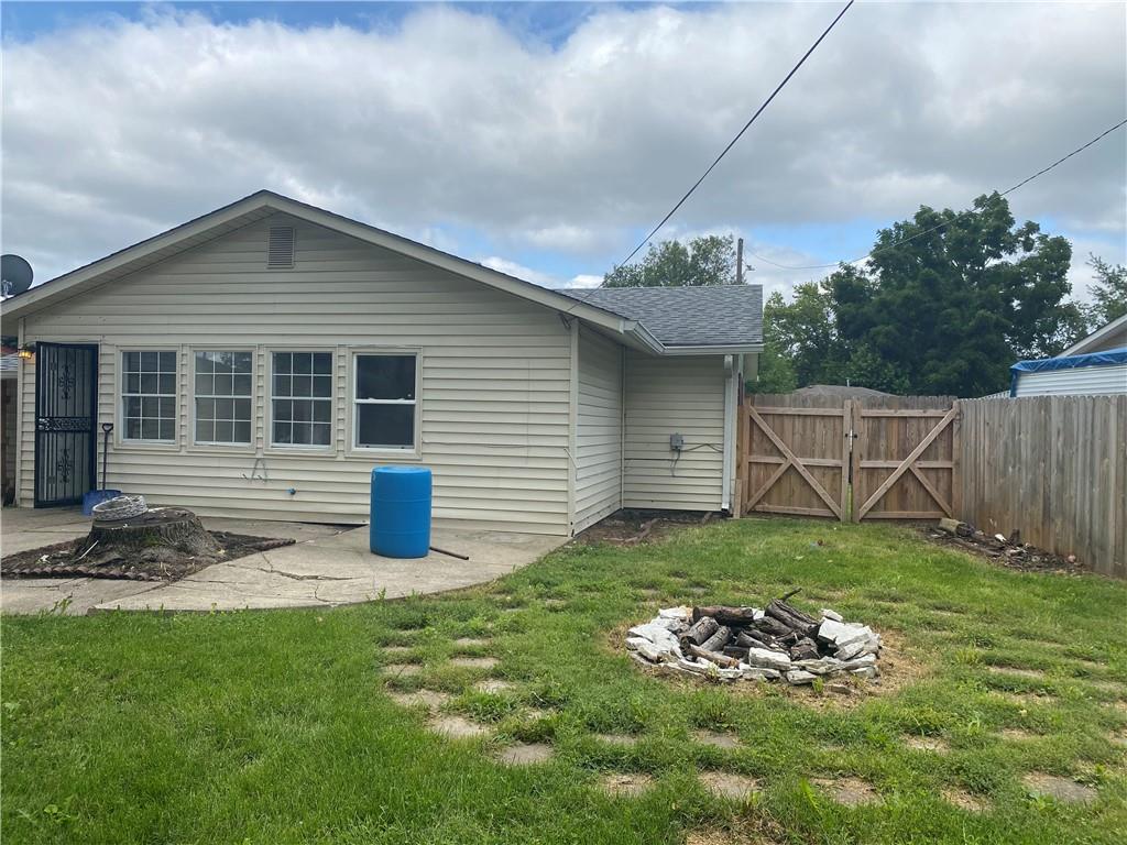 3147 Danbury Road Indianapolis, IN 46222 - Photo 5 of 24 Gallery Image 5