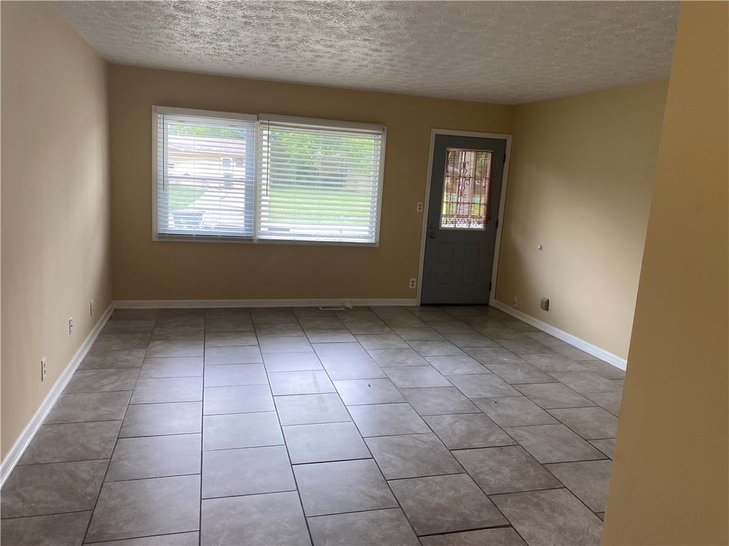 3147 Danbury Road Indianapolis, IN 46222 - Photo 7 of 24 Gallery Image 7