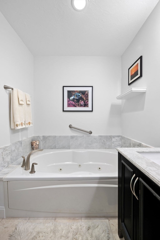 64 Caldwell Farm Road, Unit 64 Newbury, MA 01922 - Photo 18 of 42 Gallery Image 18