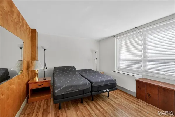 $70,000 | 210 North 17th Street, Unit 1412, St. Louis, MO 63103