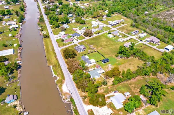 $99,500 | 855 Highway 55, Montegut, LA 70377