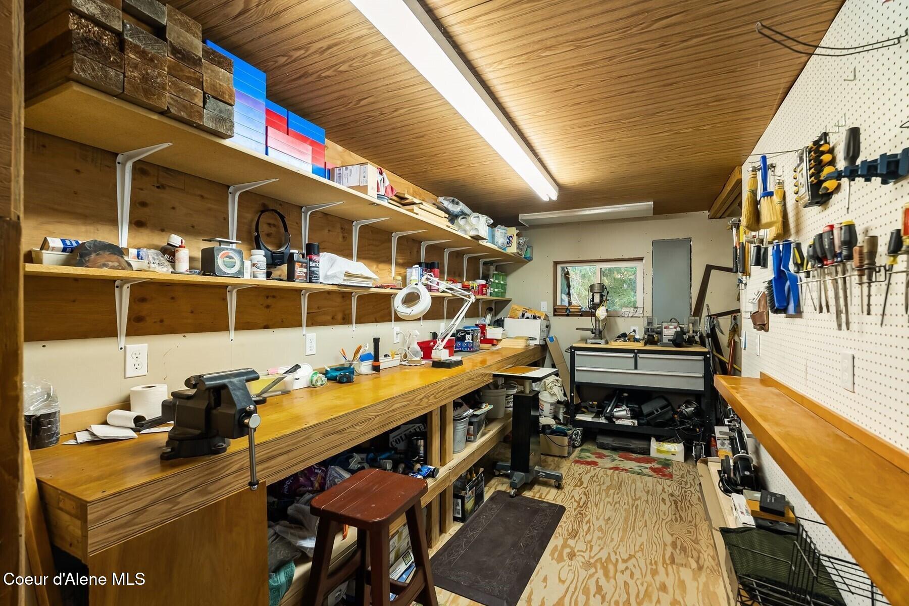 446 Hummingbird Drive Sandpoint, ID 83864 - Photo 69 of 95 Work Bench