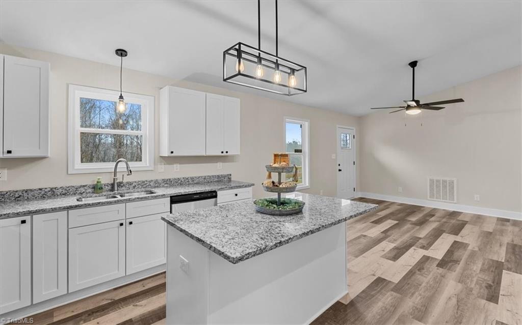 2953 Little Creek Road Thomasville, NC 27360 - Photo 15 of 40