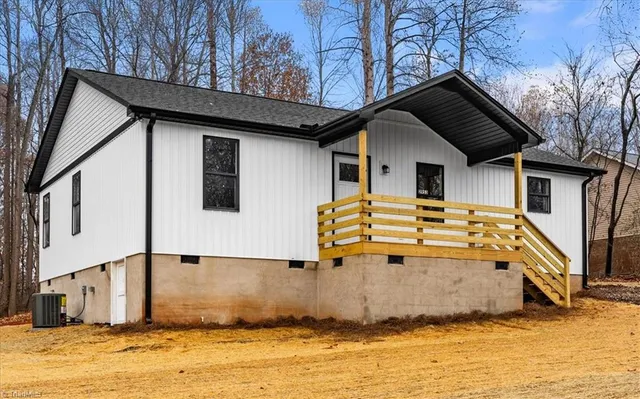 $269,300 | 2953 Little Creek Road, Thomasville, NC 27360