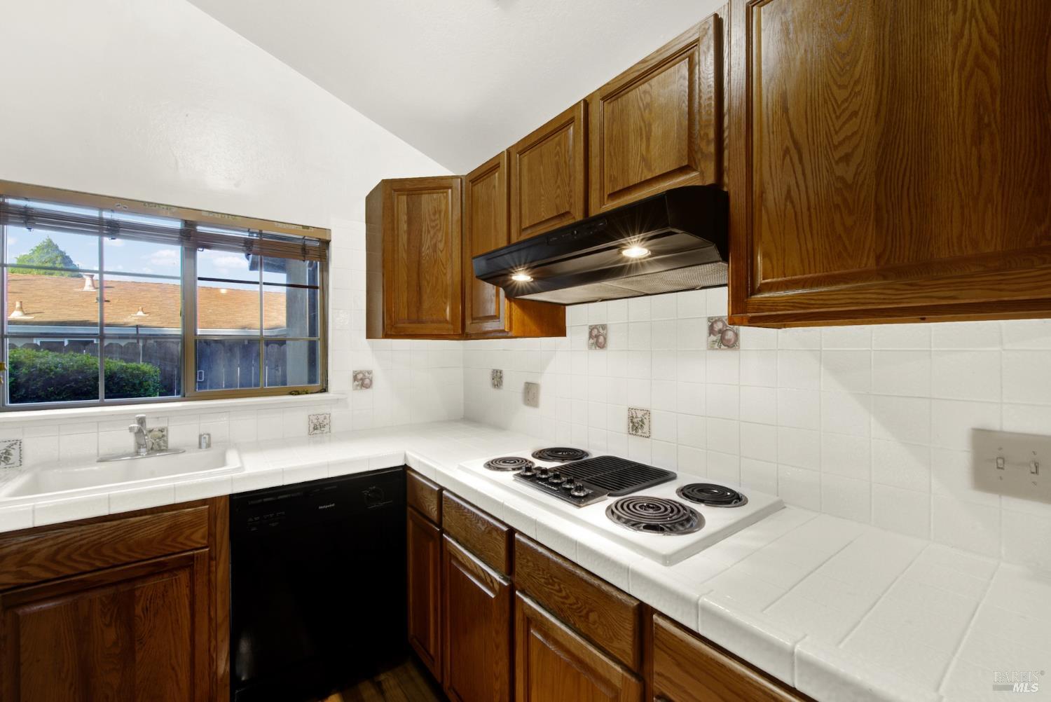 2626 Moyers Road San Pablo, CA 94806 - Photo 10 of 44