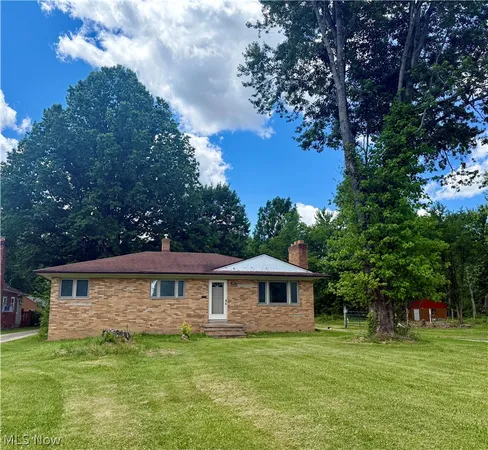$2,500 | 6950 Columbia Road, Olmsted Falls, OH 44138