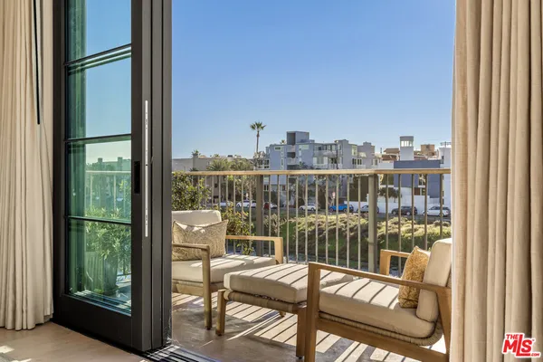 $29,975 | 4315 Roma Court, Marina del Rey, CA 90292