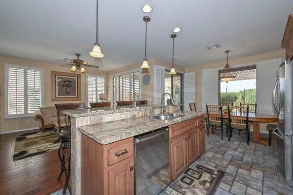 $3,250 | 41418 North Clear Crossing Road, Anthem, AZ 85086