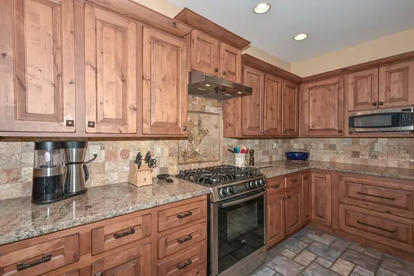 $3,250 | 41418 North Clear Crossing Road, Anthem, AZ 85086