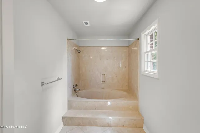 $799,000 | 6022 Monticilla Circle, Ocean Springs, MS 39564